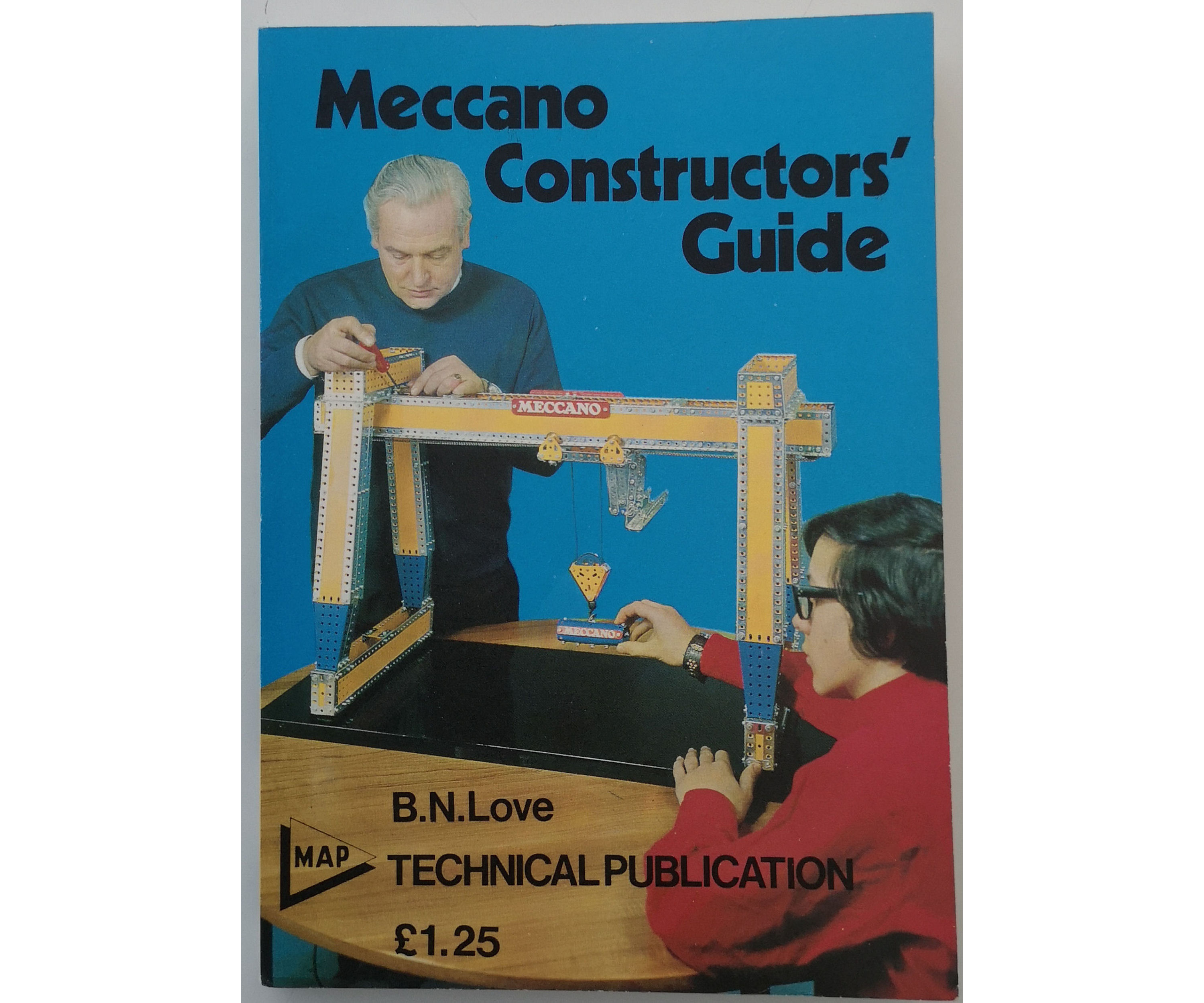 LOT 0196 - MECCANO CONSTRUCTORS GUIDE
